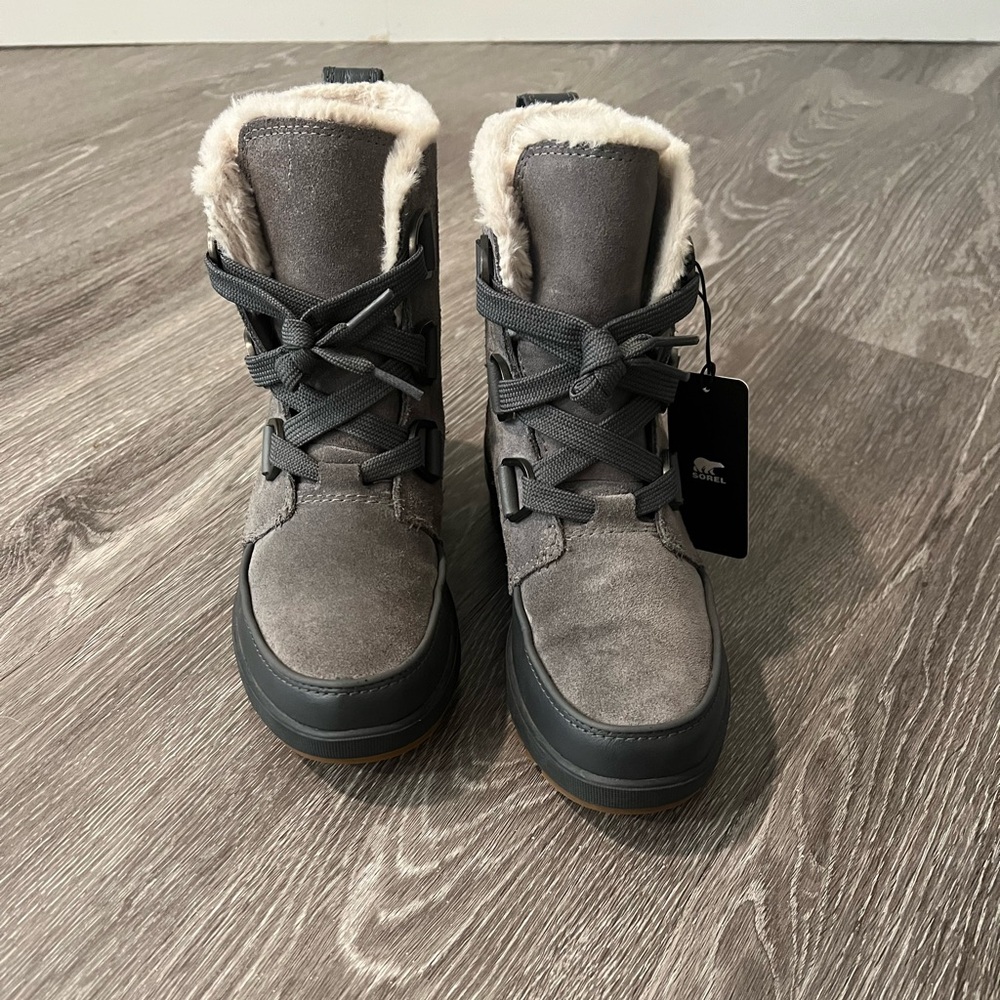 Sorel Tivoli IV Boots ❄️